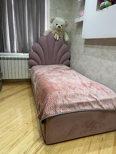 sintifon dosek: Uşaq/yeni gənc otağı üçün tək nəfərlik çarpayı. - Ölçü: təxmini — 2