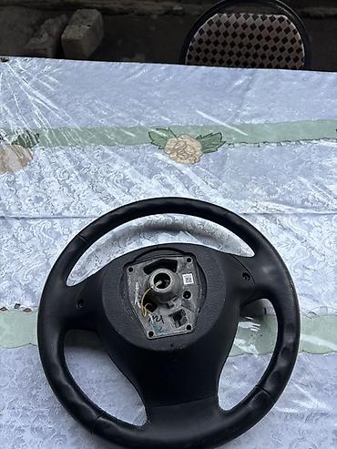 Sükanlar, rullar: Multirul, BMW, Bmv f10, 2012 il, İşlənmiş, Rayonlara çatdırılma, Ödənişli çatdırılma, Ünvandan götürmə — 2