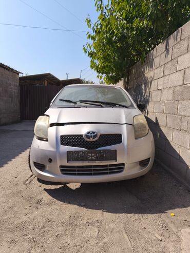машина буу: Toyota Yaris 2007. Левый Руль Коробка робот. Машина на ходу. Требуется