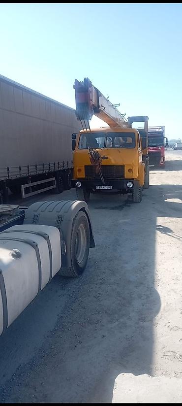 кран: İli 1987 tonaş 14ton qiməti 17min barter mümkündür baxır maşına — 2