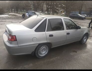 Daewoo: Daewoo Nexia: 2008 г., 1.5 л, Механика, Бензин, Седан