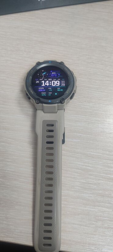 Amazfit: Часы AMAZFIT T-REX PRO сост. хорошее в комплекте новые ремешки все