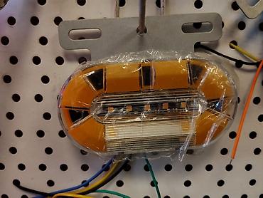 led lights: Универсальный светодиодный задний фонарь для прицепов/грузовых авто - — 1