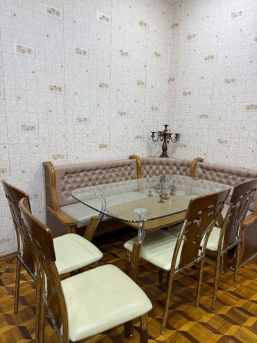 раскладной стол: Yaxşı veziyyetde metbex mebeli ve divan satılır. Ikisi birlikde. Divan