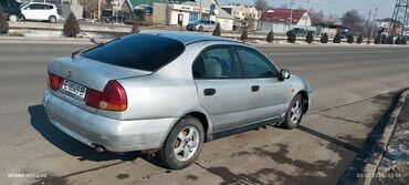 Mitsubishi: Mitsubishi Carisma: 1997 г., 1.6 л, Механика, Бензин, Хэтчбэк