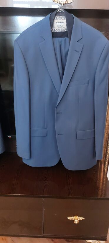 Kostyumlar: Məhsul: Geyim dəsti – kişi kostyumları və uşaqlar üçün paltarlar - — 1