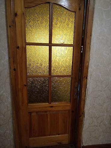 Mənzil üçün İşlənmiş Giriş qapısı Glazok ilə, Ödənişli quraşdırma, Ünvandan götürmə