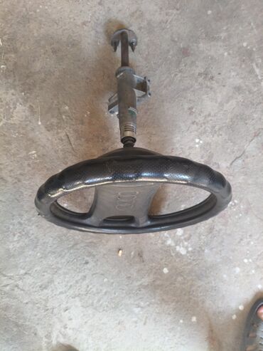 Audi: Audi 80: 1988 г., Седан — 11