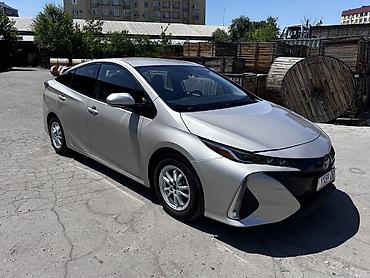 byd e2 2025: Toyota Prius: 2020 г., 1.8 л, Автомат, Гибрид, Лифтбек — 3