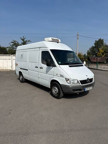 срочно продаю в связи с переездом: Mercedes-Benz Спринтер: 2004 г., 2.2 л, Механика