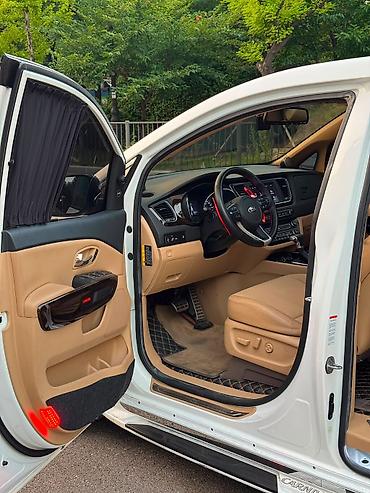 Kia: Kia Carnival: 2021 г., Минивэн — 7