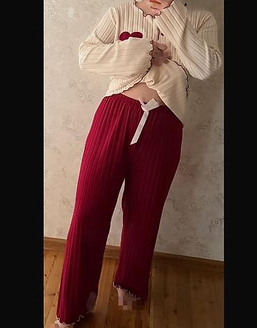 Ev geyimləri, pijamalar: Qadın pijama dəsti Yenidir Sadece üzerimde geyinib çekmişem her birin — 13