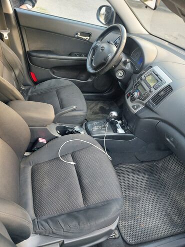 Hyundai: Hyundai i30: 1.6 l | 2008 il Hetçbek — 8