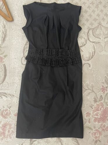 Повседневные платья: Распродажа Брендовых Женские Платья приталенные платья-миди, размер — 9