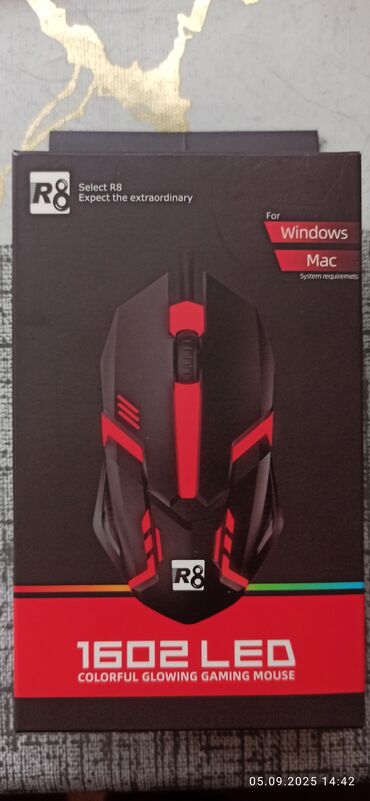Mauslar: R8 brendinin "1602 LED Colorful Glowing Gaming Mouse" modeli ilə