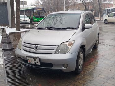 Toyota: Toyota ist: 2003 г., 1.3 л, Автомат, Бензин, Хэтчбэк