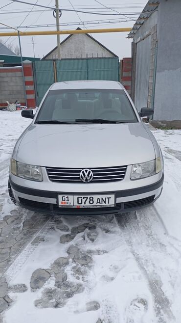 Volkswagen: Volkswagen : 1997 г., 1.6 л, Механика, Бензин, Седан