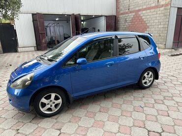 Honda: Honda Fit: 2004 г., 1.3 л, Вариатор, Бензин