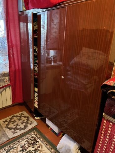 шифоньеры угловые: Сервант, ЛДСП