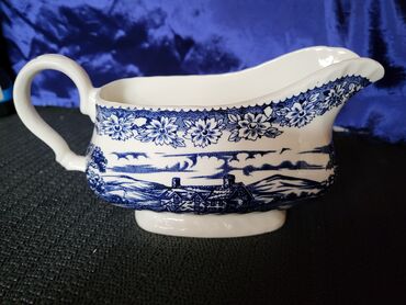 Činije: Sosijera nova engleska iz 70ih. Nova sosijera sve na njoj odsjaj od na lalafo.rs — 4 Činije: Sosijera nova engleska iz 70ih. Nova sosijera sve na njoj odsjaj od — 4