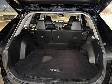 Toyota: Toyota RAV4: 2018 г., 2.5 л, Автомат, Бензин, Кроссовер — 8