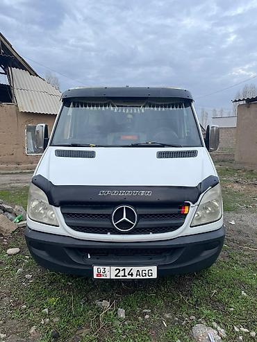 Коммерческий транспорт: Легкий грузовик, Mercedes-Benz, Новый — 3