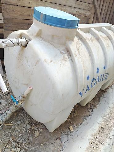 su cənləri: Yağmur markalı 1000 litrlik su çəni - Həcmi: 1000 L (korpus üzərində — 4