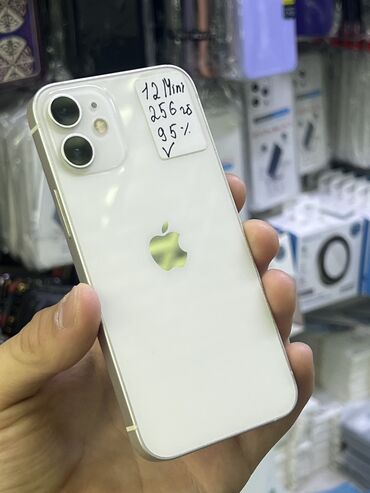 Apple iPhone: IPhone 12 mini, Б/у, 256 ГБ, Белый, Наушники, Зарядное устройство, Защитное стекло, В рассрочку, 95 %