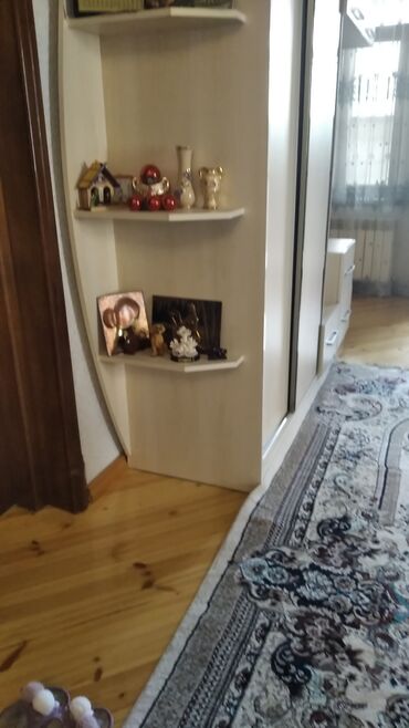 белая мебель в спальне: Dolab-asılqan, Yeni, 2 qapılı, Açılan, Künc dolab, Azərbaycan