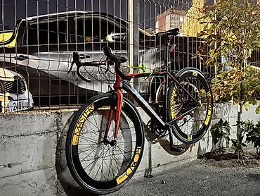 Шоссейные велосипеды: Шоссейный велосипед, Specialized, Рама L (172 - 185 см), Б/у — 2