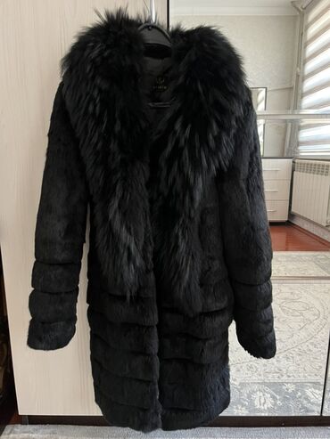 спортивное оборудование: Шуба, Кролик, По колено, M