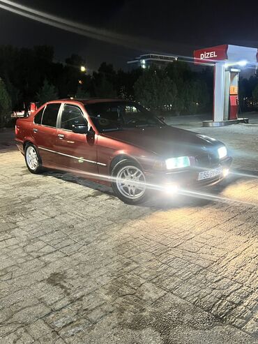 BMW: BMW 3 series: 1.8 l | 1993 il Sedan — 5