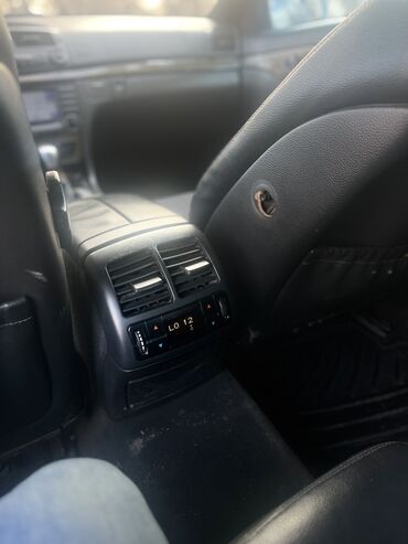 Mercedes-Benz: Mercedes-Benz E-Class: 2002 г., 3.2 л, Автомат, Бензин, Седан — 11