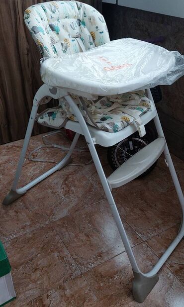 uşaq sortiki: Mothercare-dən alınmış Joie uşaq stulu. Qutusu ilə. Rahat silinə