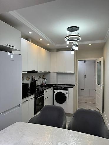 ош к: 2 комнаты, 52 м², Элитка, 10 этаж, Евроремонт — 1