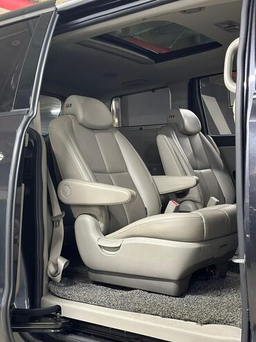 Kia: Kia Carnival: 2018 г., 2.2 л, Автомат, Дизель, Минивэн — 11