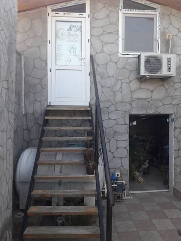 agdasda satilan evler: Maştağa qəs. 3 otaqlı, 100 kv. m, Kredit yoxdur, Orta təmir