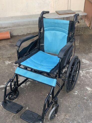 купить инвалидную коляску бу: Инвалидная коляска Naike - Легкая складная рама из металла, черного