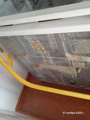 Plitələr və bişirmə panelləri: Qaz sobasi yaxsi veziyyetdedir. Cemi 2 ay istifade olunub. Saxlamağa — 7