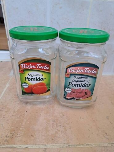 aroma butulkasi: Bankalar satilir. Her biri 20 qepikden. Unvan 9 mkr. 800 ml qaymaq -