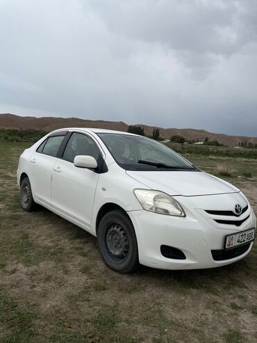 corolla runx: Toyota Yaris: 2008 г., 1.3 л, Автомат, Бензин, Седан
