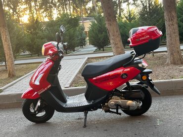 Mopedlər,skuterlər: 3704 km — 11