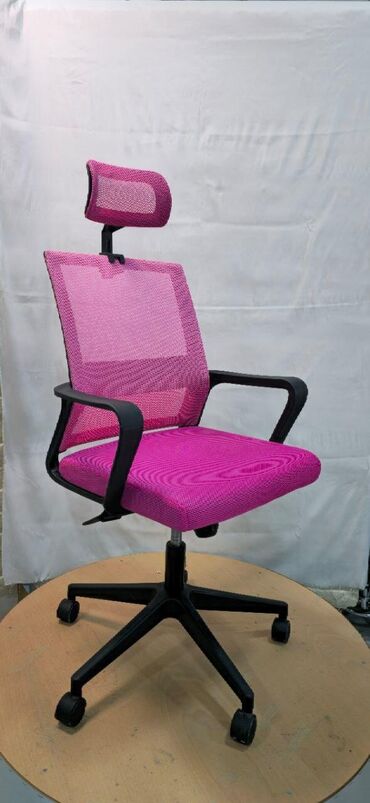 Ofis və oyun kresloları: Yeni, Təkərli, Qolları tənzimlənir, Dəri — 13