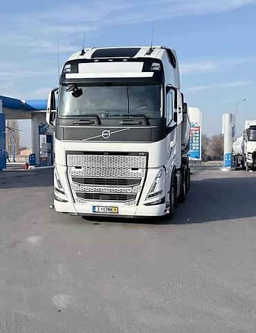 Тягачи: Тягач, Volvo, Самосвал — 3