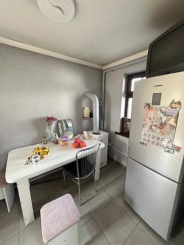 Продажа полдома: Продается участок с домом в районе Восточного вокзала, дороги — 3