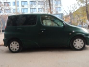 машына прадажа: Toyota Yaris Verso: 2003 г., 1.3 л, Автомат, Бензин, Универсал