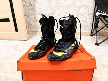 рабочий обувь: Мужские кроссовки, 41.5, Nike, Новый, цвет - Черный, Платная доставка