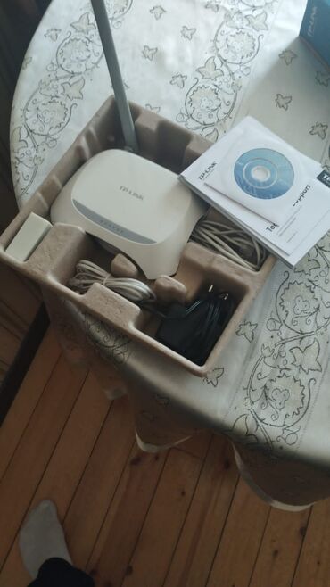 ноутбук 4060: Modem Router,1-Port,150 Mbps, çox az istifadə olunub,ideal