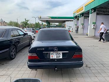 mercedes benz e: Mercedes-Benz E-Class: 1993 г., 2.2 л, Автомат, Бензин, Седан — 4