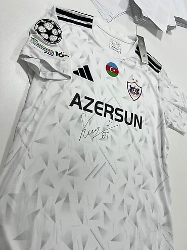 karabağ karavan: Qarabağ Forması - 25/26 sezonu Çempionlar liqası Kevin Medina imzalı — 1